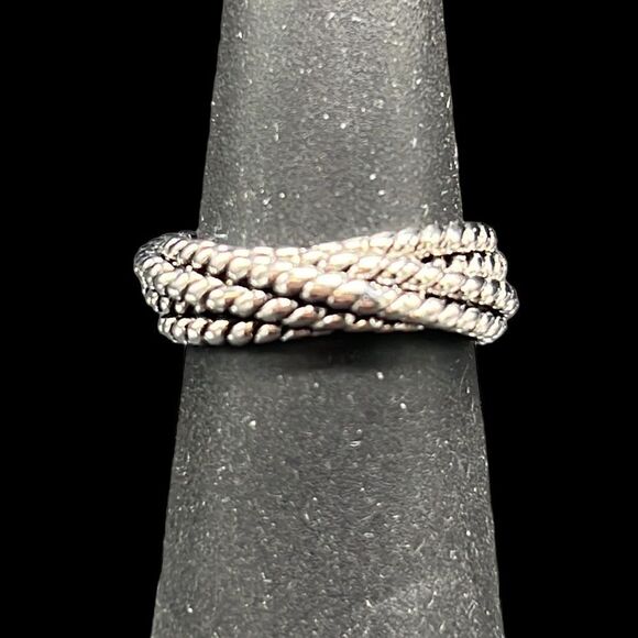 Rope Ring Woman’s Size 6 Multi-Row Silver Tone Base Metal Oxidized Fashion - Picture 4 of 5